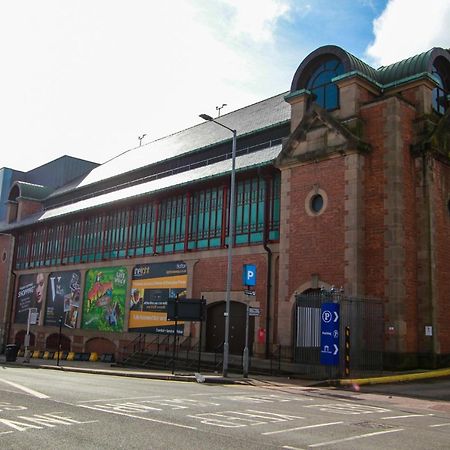 Central Bolton Accommodation Exterior photo